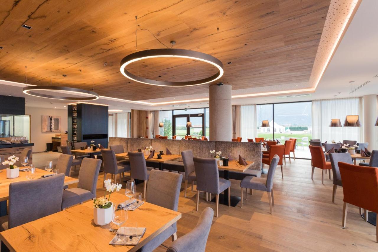 The Lodge Sporthotel - Golfclub Eppan Appiano Sulla Strada Del Vino Εξωτερικό φωτογραφία